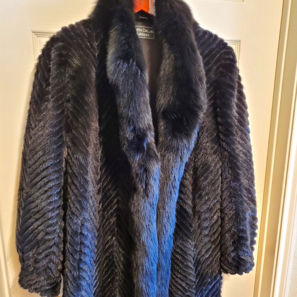 Black Mink w/ Herringbone Pelt Design